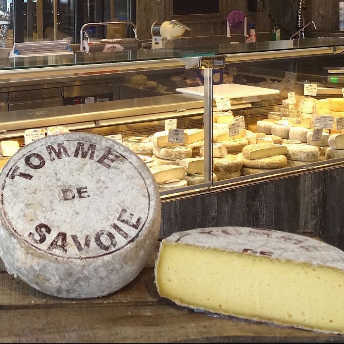 TOMME DE SAVOIE